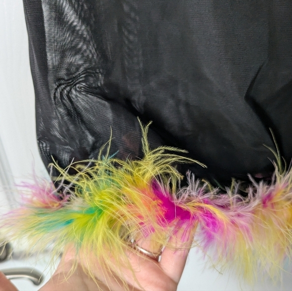 Hot & Delicious Multicolor Feather Trim Black Mesh Mini Party Skirt Size Medium - Picture 5 of 6